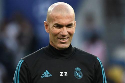 'Tái hôn' với Real, HLV Zidane nhận lương bèo