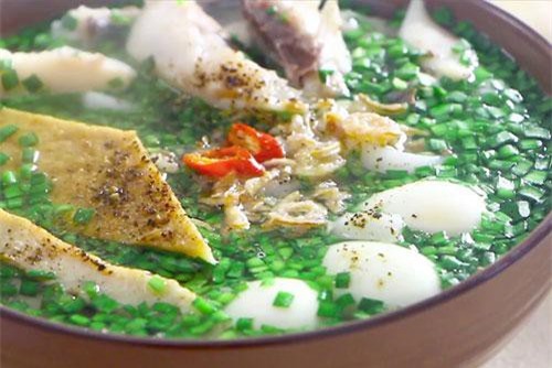 Clip: Hướng dẫn nấu bánh canh hẹ chuẩn vị miền Trung