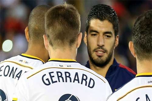 Suarez: 'Gerrard đã phải ngăn tôi rời Liverpool, chuyển đến Arsenal'
