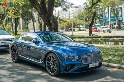Cận cảnh Bentley Continental GT 2018 giá 25 tỷ đồng tại Việt Nam