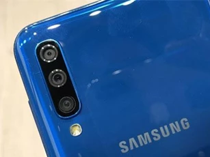 5 ưu điểm đáng 'đồng tiền bát gạo' của Samsung Galaxy A50