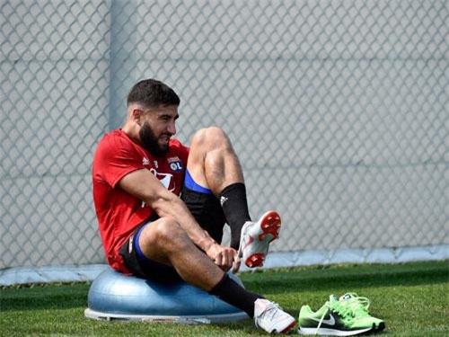  Sau Militao, HLV Zidane sẽ 'nổ bom tấn' nào?