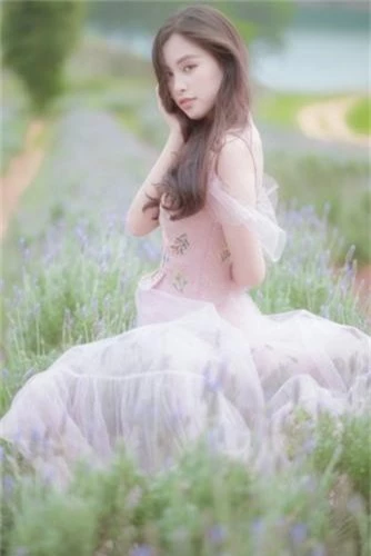 Hoa hậu Tiểu Vy khoe nhan sắc ngọt ngào sau nửa năm đăng quang - Ảnh 13.