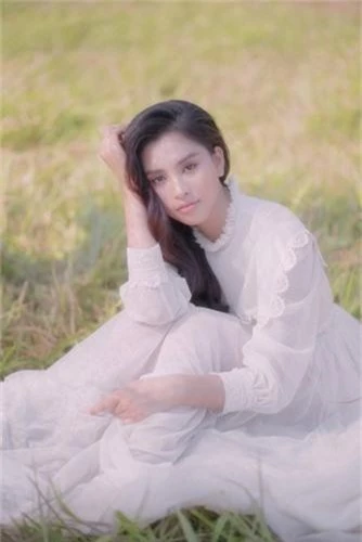 Hoa hậu Tiểu Vy khoe nhan sắc ngọt ngào sau nửa năm đăng quang - Ảnh 5.