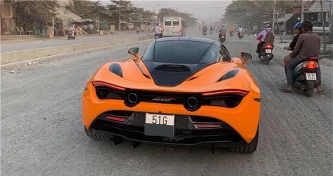 mclaren 720 .jpg