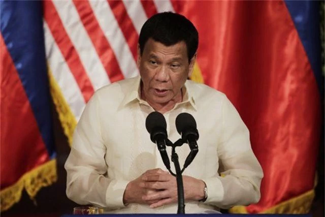Tổng thống Philippines bất ngờ công khai danh sách 46 thị trưởng, nghi sĩ dính dáng tới ma túy - 1