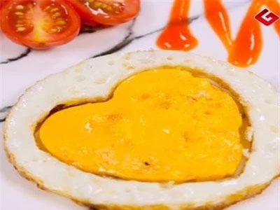 Món trứng hình trái tim