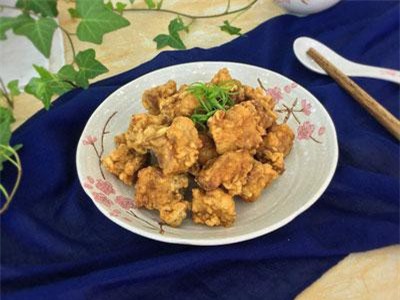 Cách làm món sườn chiên trong mềm ngoài giòn