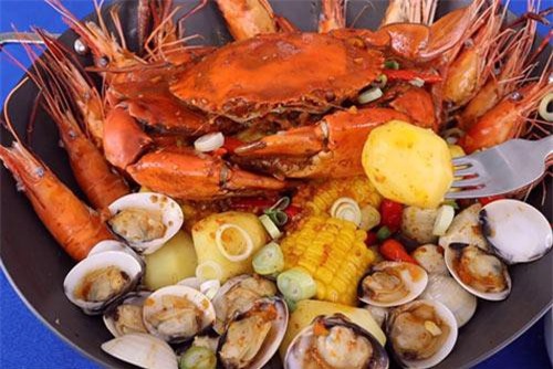 Clip: Cuối tuần làm hải sản sốt cay đãi tiệc cả nhà