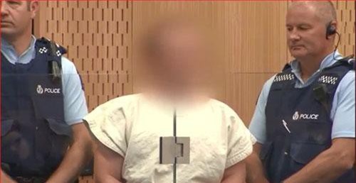  CLIP: Sát thủ vụ xả súng ở New Zealand ra hầu toà