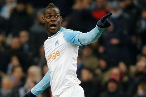 Hồi sinh rực rỡ, Balotelli vẫn bị ĐT Italia bỏ rơi