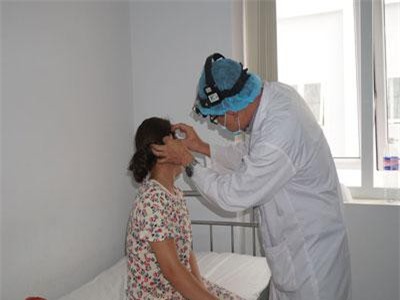 Tác hại khôn lường khi tự ý điều trị viêm tai giữa