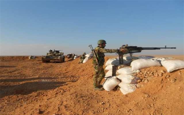 Quân đội Syria tập trận bắn đạn thật gần căn cứ Mỹ, "dằn mặt" Trump