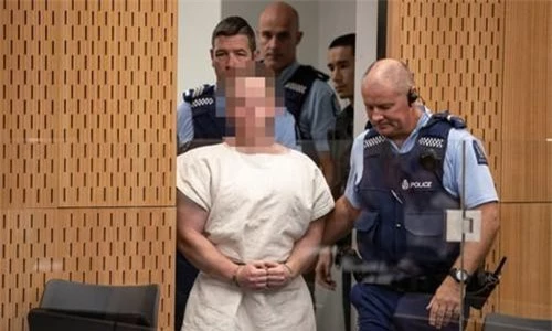 Brenton Tarrant hầu tòa tại New Zealand ngày 16/3.