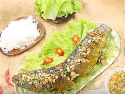 CLIP: Hướng dẫn cách làm món cá quả nướng mỡ hành thơm ngon hấp dẫn