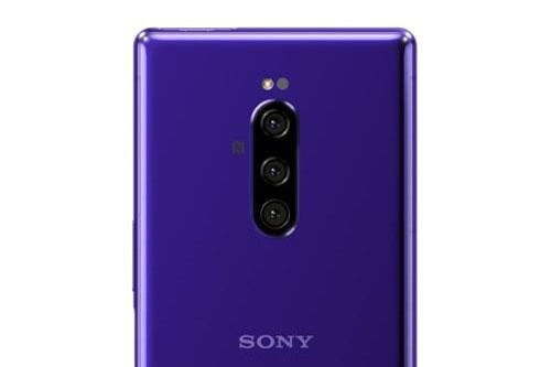 Ngắm smartphone 3 camera sau đầu tiên của Sony, giá hơn 23 triệu