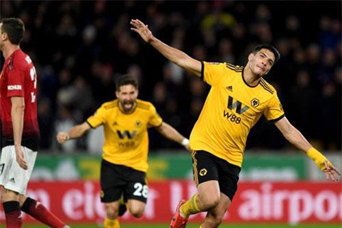 Công cùn thủ kém, M.U bị 'đá văng' khỏi FA Cup