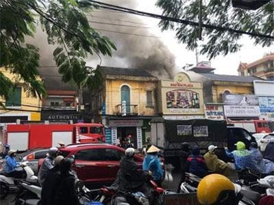 Cháy lớn tại khách sạn ở Hải Phòng, một người tử vong