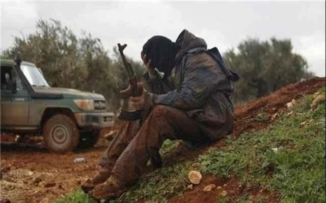 Những kẻ khủng bố lĩnh kết đắng khi tấn công vào các vị trí của quân đội Syria ở Hama, Idlib, Apple