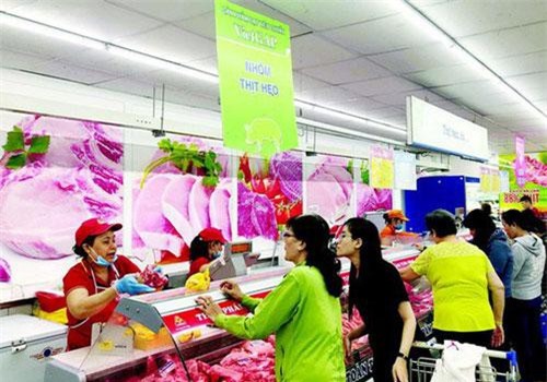 Kiểm soát tốt nguồn thịt đưa vào bán ở siêu thị