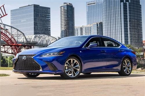 10. Lexus GS 350 F Sport AWD 2019 (giá: 54.205 USD).