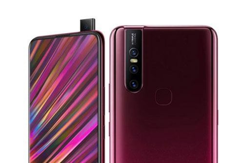 Hé lộ giá bán smartphone 3 camera sau, RAM 6 GB ở Việt Nam