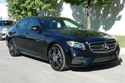 7. Mercedes-Benz E-Class E 450 AWD 4MATIC 2019 (giá: 59.950 USD).