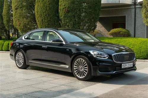 8. Kia K900 Luxury 2019 (giá: 59.900 USD).