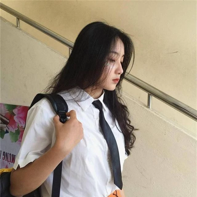 Nữ sinh Đà Nẵng bất ngờ nổi tiếng với bức ảnh tham gia hội thao - 6
