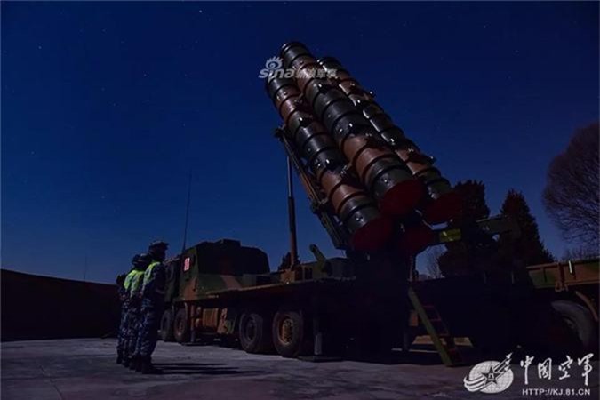 Trung Quốc tự tin khoe tên lửa sánh ngang Patriot của Mỹ - Hình 11 Trung Quoc tu tin khoe ten lua sanh ngang Patriot cua My-Hinh-11