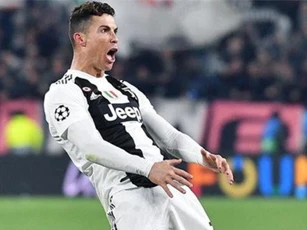 UEFA xác nhận phạt C.Ronaldo vì pha ăn mừng phản cảm