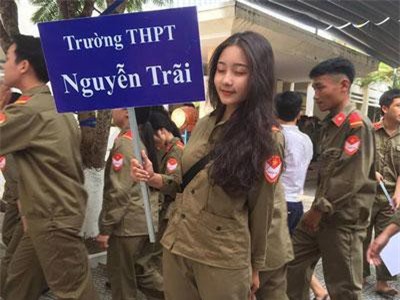 Nữ sinh Đà Nẵng bất ngờ nổi tiếng với bức ảnh tham gia hội thao