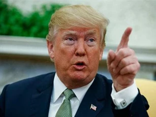 Ông Trump để ngỏ mọi phương án, Nga cảnh báo Mỹ không can thiệp quân sự Venezuela