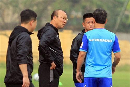 NÓNG: Ông Park bất ngờ loại sớm 6 tuyển thủ