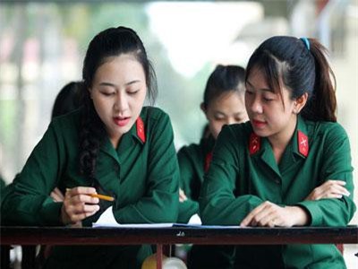 Nhan sắc xinh đẹp của các thiếu nữ tự nguyện nhập ngũ