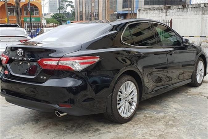 Can canh Toyota Camry XLE 2019 gia 2,5 ty o Viet Nam-Hinh-3