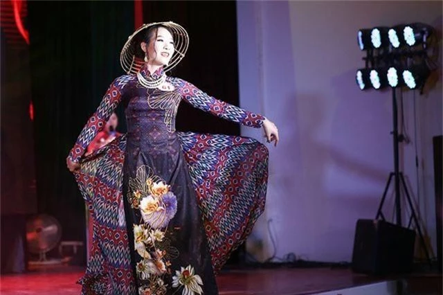 Nữ sinh biên đạo múa đăng quang Hoa khôi ĐH Văn hóa - 9