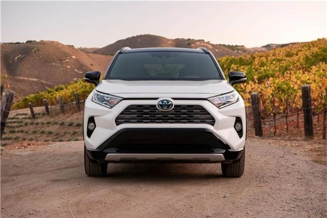 2019-toyota-rav4-hybrid-1.jpg