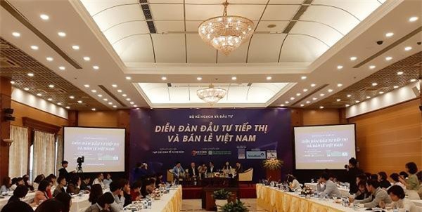 Doanh nghiệp bán lẻ phải làm gì khi khách hàng chạm điện thoại 150 lần/ngày?