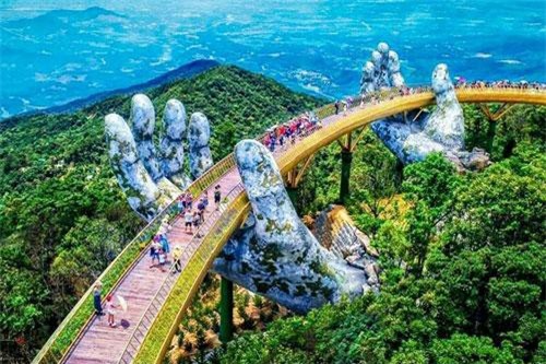 CLIP: Tất tần tật về kinh nghiệm du lịch Đà Nẵng tự túc