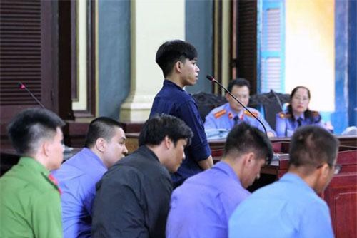 Nguyên CSGT gọi giang hồ đánh chết người bị đề nghị 13 năm tù