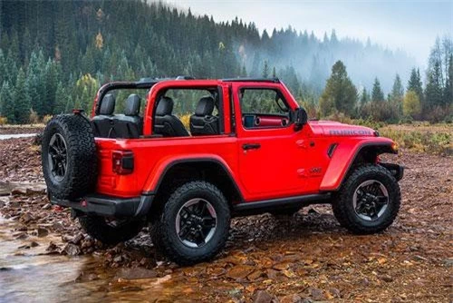 4. Jeep Wrangler 2019 (giá khởi điểm: 29.540 USD).