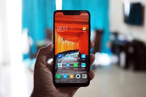 Smartphone 4 camera, pin ‘trâu’, cấu hình tốt giảm giá hấp dẫn ở Việt Nam