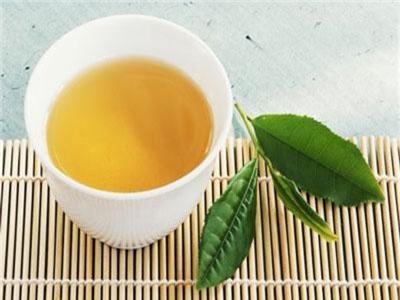 Mẹo dưỡng da với trà xanh