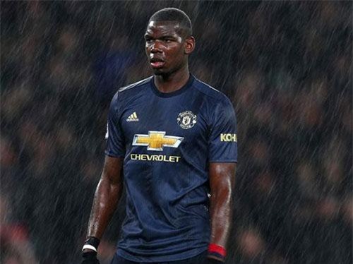 Fan M.U điên tiết, đòi "đuổi cổ" Paul Pogba