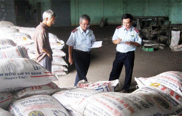 Phú Yên: Phạt hơn 330 triệu đồng đối với 8 cơ sở phân bón “công bố một đằng, chất lượng một nẻo”