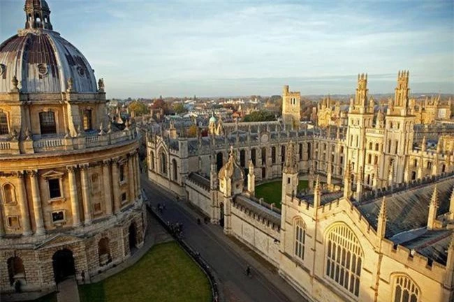 Khuôn viên Đại học Oxford.