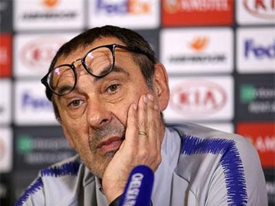 Chưa rời Chelsea, HLV Sarri đã được trải thảm đỏ