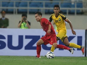 CLIP: Thanh Bình gia tăng cách biệt lên 3-0 cho U23 Việt Nam