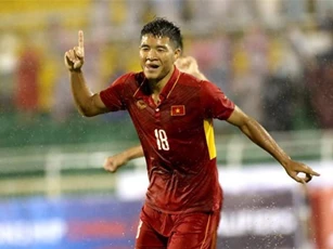 CLIP: Đức Chinh ‘xé lưới’ U23 Brunei, mở tỷ số cho U23 Việt Nam